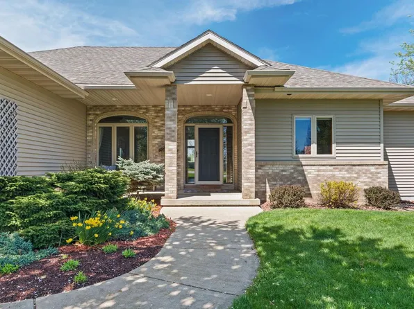 W14110 Crestview Drive, Prairie Du Sac, WI 53578