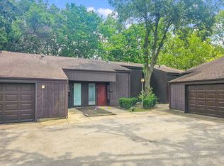 525 N Blackhawk Blvd APT 5, Rockton, IL 61072