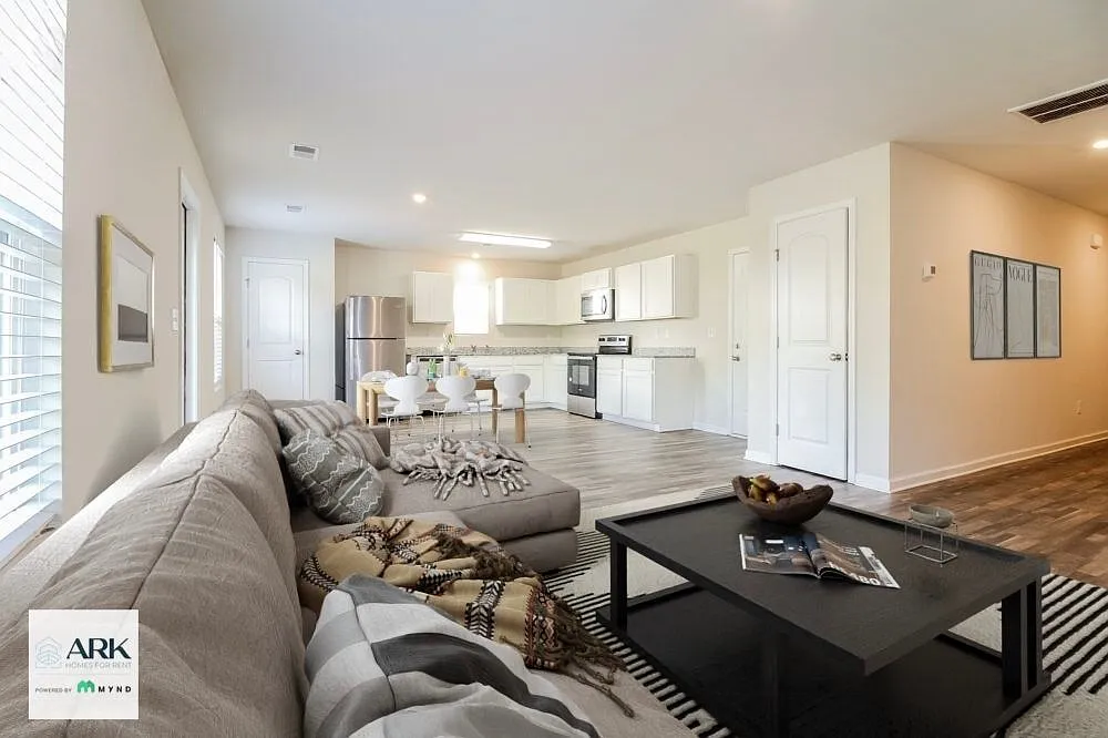 3 bed, 3.0 bath, 1607 sqft, $1,875 — Photo 3