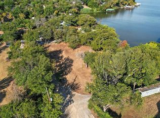 7008 Edgewater Trl, Lake Worth, TX 76135