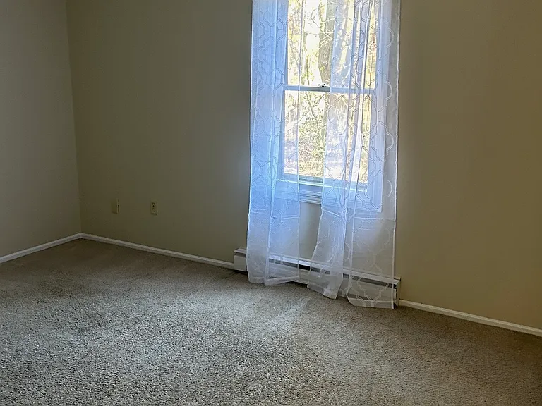 325 Ashland Ave #3 — Photo 6