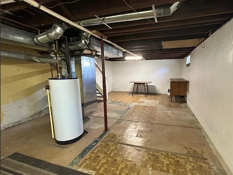 304 Wabash Ave — Photo 12