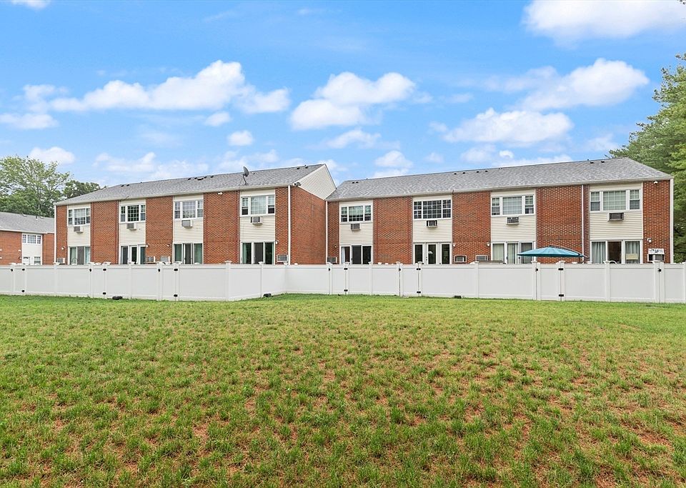 1st image of 41 Foundry St APT 15-3