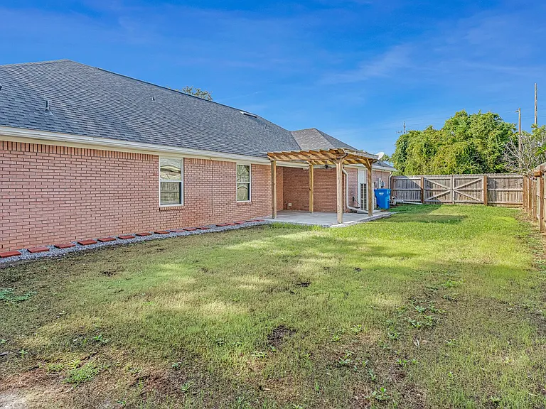 10008 Calle De Palencia — Photo 49