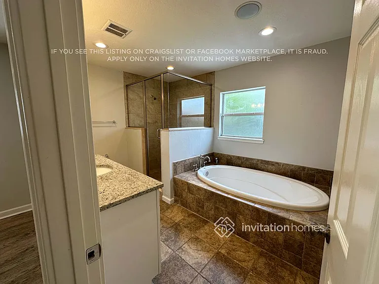 705 Carvell Dr — Photo 6