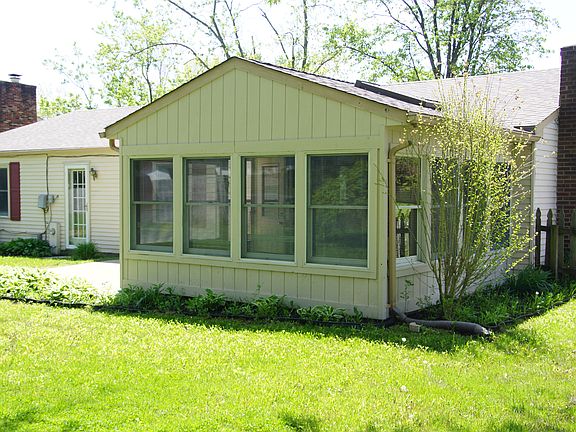 4th image of 4237 Crownwood Ave