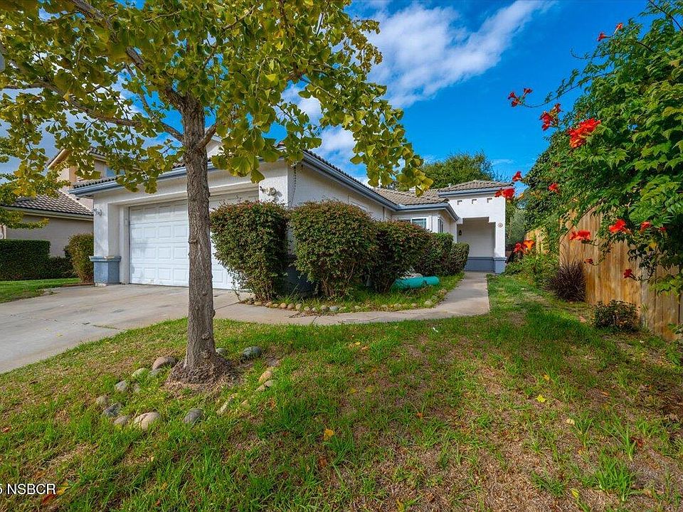1st image of 611 Mayten St