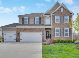 1676 Forest View Dr, Pataskala, OH 43062