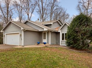 24700 Wiltsey Ln, Shorewood, MN 55331