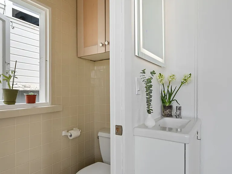 1023 Broadway #1023 — Photo 26