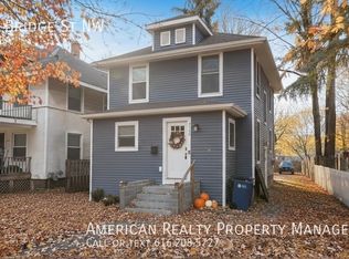 1145 Bridge St NW, Grand Rapids, MI 49504