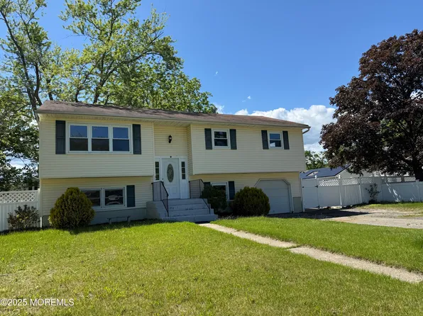 920 Bow Road, Toms River, NJ 08753