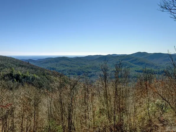 127 Foggy Ridge Rd, Sapphire, NC 28774
