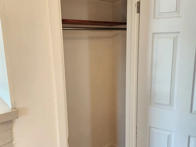 5452 Lincoln Hwy #5 — Photo 8