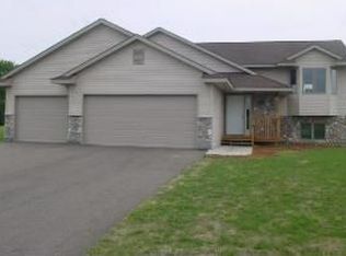 816 Hidden Ln, New Richmond, WI 54017