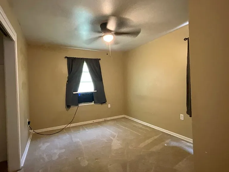 1314 Oak Dr — Photo 16