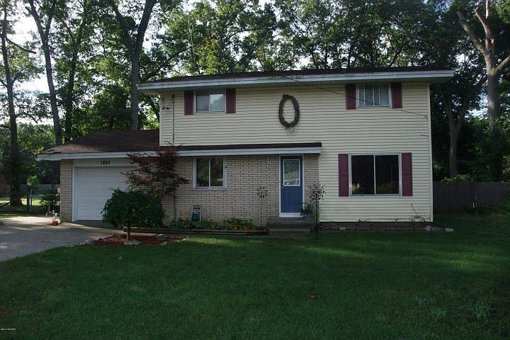 1st image of 1893 Nielwood Dr