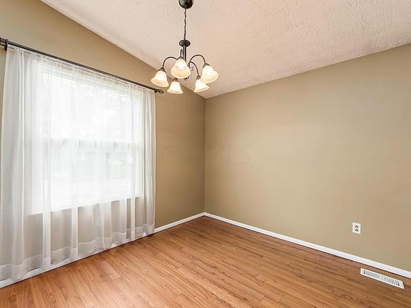 4th image of 3130 Wakeshire Dr
