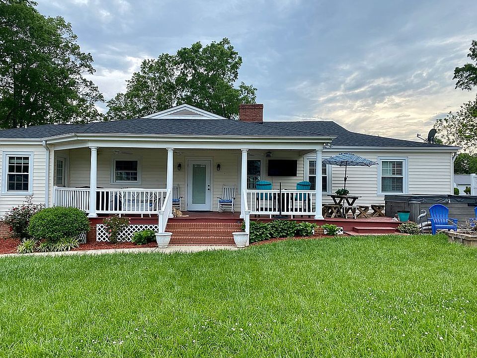 135 Rosemary St, Goldston, NC 27252 Zillow