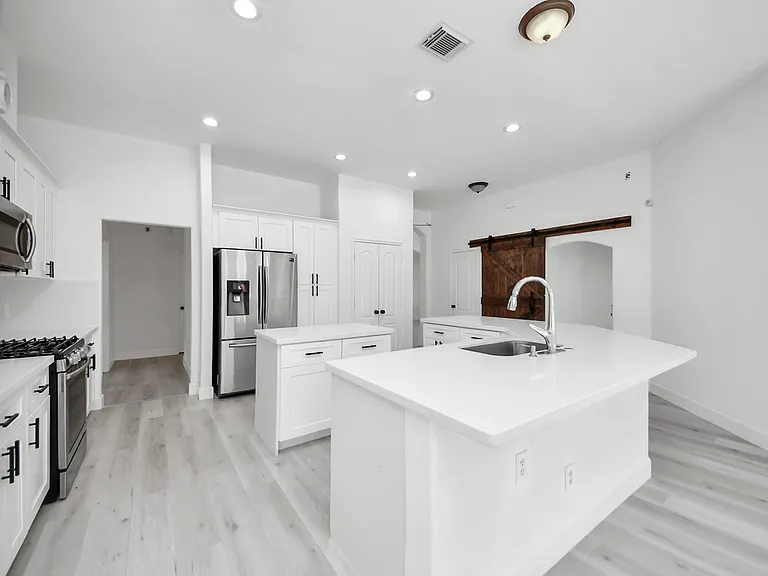 10850 White Oak Point Ct — Photo 30