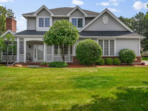 16150 Silverwood Dr, Fenton, MI 48430