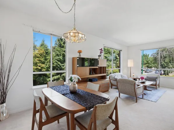 360 E 36th Ave #316, Vancouver, BC V5W 4B9