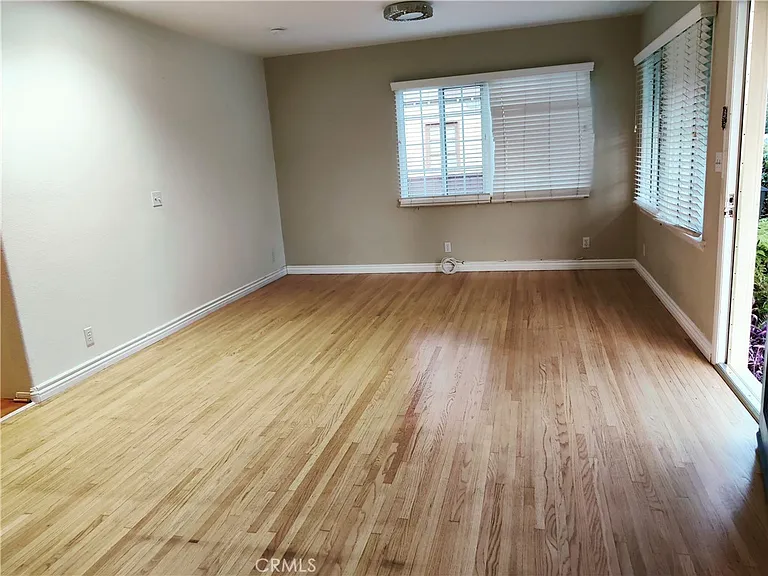 9711 Garibaldi Ave — Photo 3
