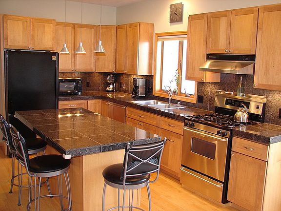 Kitchen with Granite Tops and Stainless Appliances