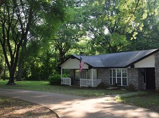 902 N Hopi St, Chouteau, OK 74337