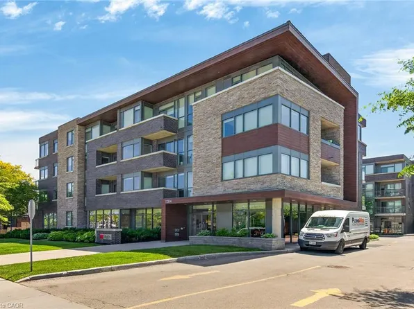 1284 Guelph Line #214, Burlington, ON L7P 0T9