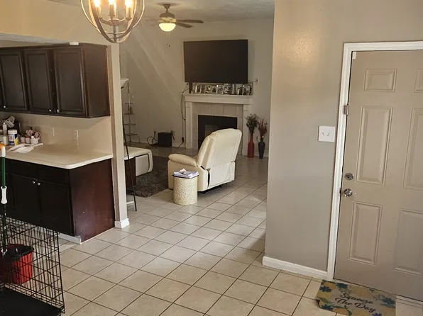 1711 Glacier Blue Dr, Fresno, TX 77545