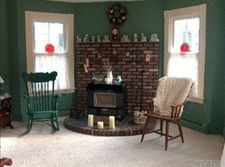 33 West Ave, West Sayville, NY 11796