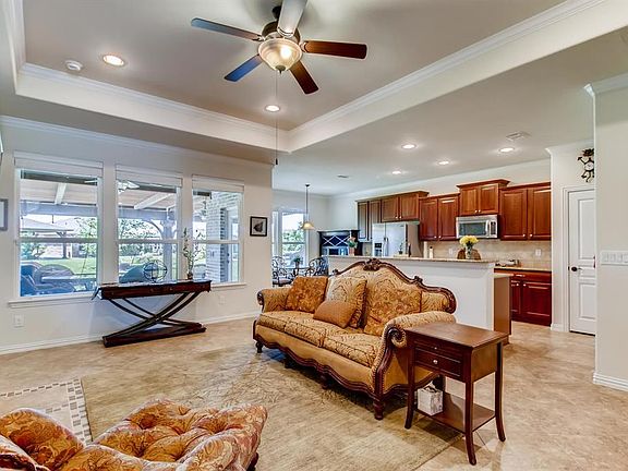 5th image of 7067 Zurich Ln