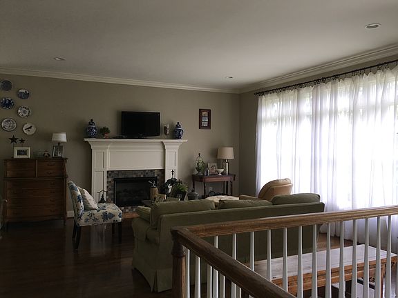4th image of 7925 Forest Creek Dr