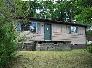 5276 Ridgecross Dr, Cross Lanes, WV 25313