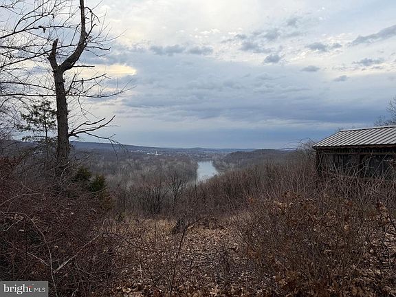 5th image of 420 Coon Hollow Trl