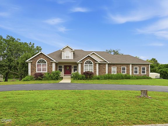 3rd image of 2355 S County Ln #124
