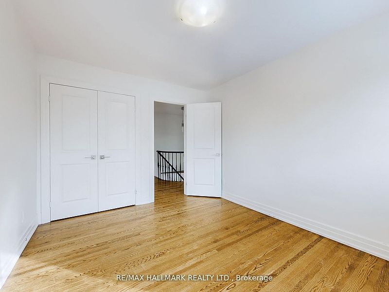 Toronto House for rent - 5 Bedrooms — photo 25
