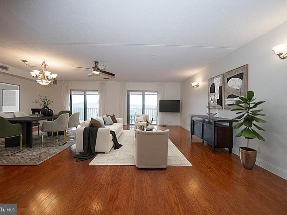 2nd image of 20925 Valley Forge Cir #925