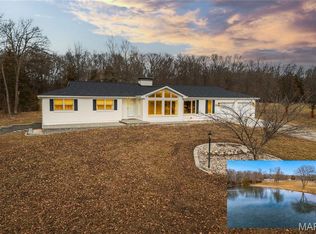 22121 Glen Ellen Cv, Warrenton, MO 63383