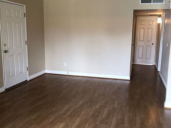 4th image of 589 N Johnson Ave Unit 219