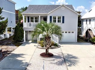 305 Carolina Sands Dr, Carolina Beach, NC 28428