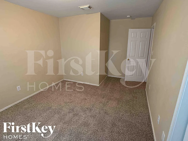 9342 Bowmore Ct — Photo 22
