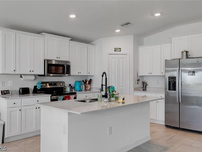 3856 Treasure Oak Way — Photo 6