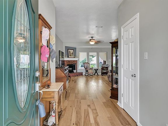 5th image of 9863 Twin Shores Dr