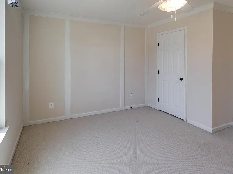 12760 Manor Hall Ct — Photo 35