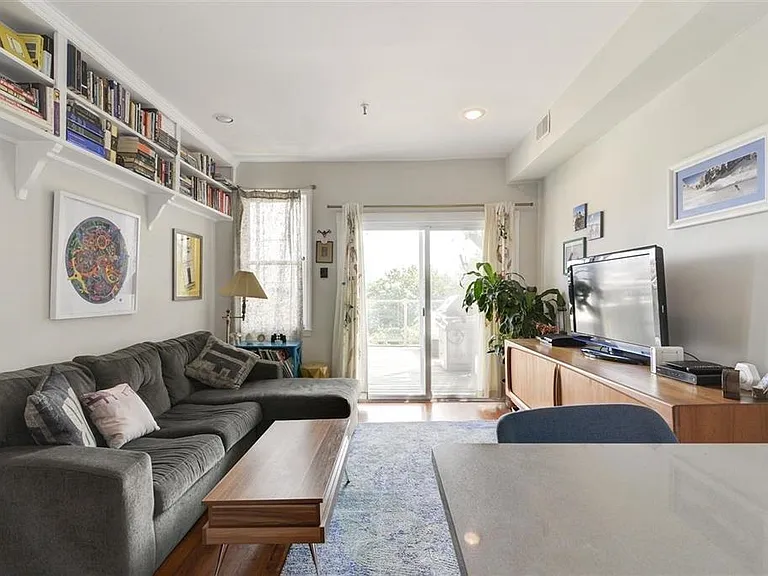 116 Ogden Ave #1A — Photo 3