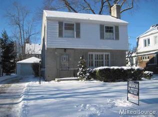 1343 Grayton St, Grosse Pointe Park, MI 48230