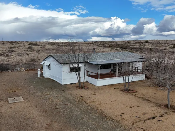 20836 E CACTUS WREN Drive, Mayer, AZ 86333