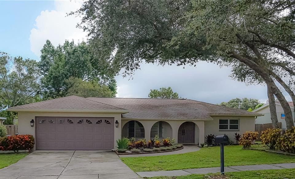 1st image of 137 Harbor Woods Cir